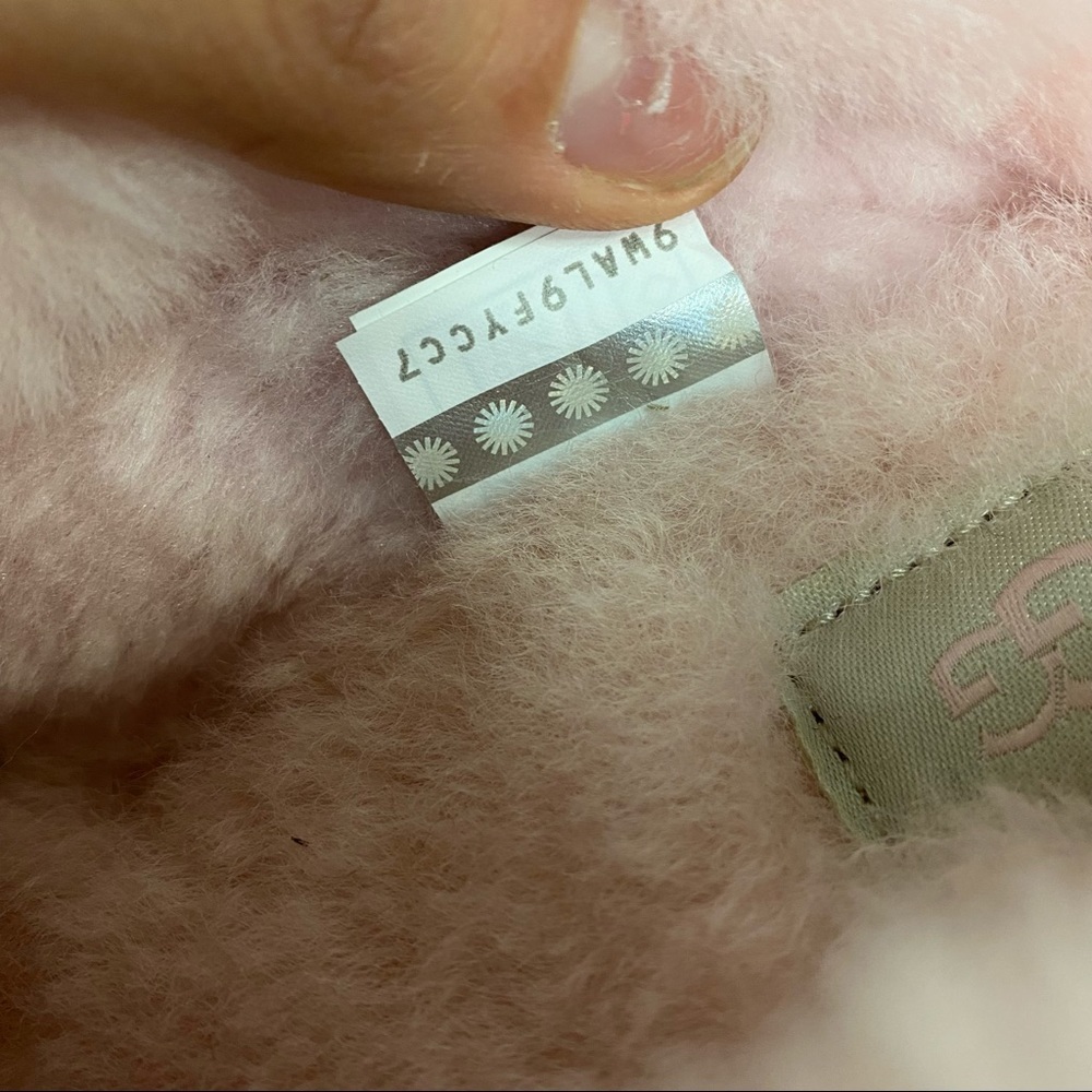 UGG | Cluggette Sheepskin Suede Slippers Pink Cloud LIMITED STOCK Valentines Day - Picture 7 of 11